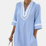 Clara | Vestido leve às riscas com decote em V