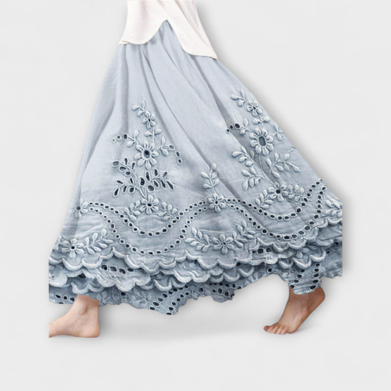 Luna – Saia Boho Máxima com Bordado