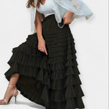 Saias elegantes com detalhe decorativo de tule