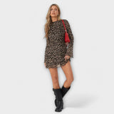 Camisolas com estampado de leopardo e mangas longas