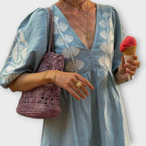 Sílvia - Vestido de Linho Rasgado com Elegância Sem Esforço