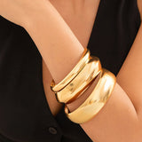 Conjunto de pulseiras de três peças