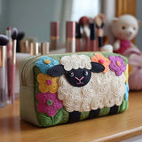 Necessaire acolchoada com estampa de ovelhas | Ternura do Campo