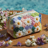 Necessaire Quilted with Petal Design | Feito à Mão com Amor