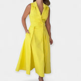 Vestido midi com decote