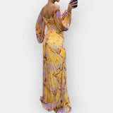 Vestido com abertura