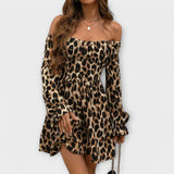 Vestido sedutor com estampado de leopardo