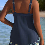 Conjunto de Tankini Listrado com Calções de Banho