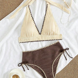 Conjunto de Biquíni de Duas Peças com Decote Halter e Estampa em Cores Contrastantes