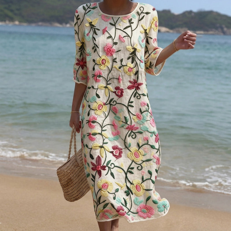 Olga - Vestido Floral Feminino com Bordado
